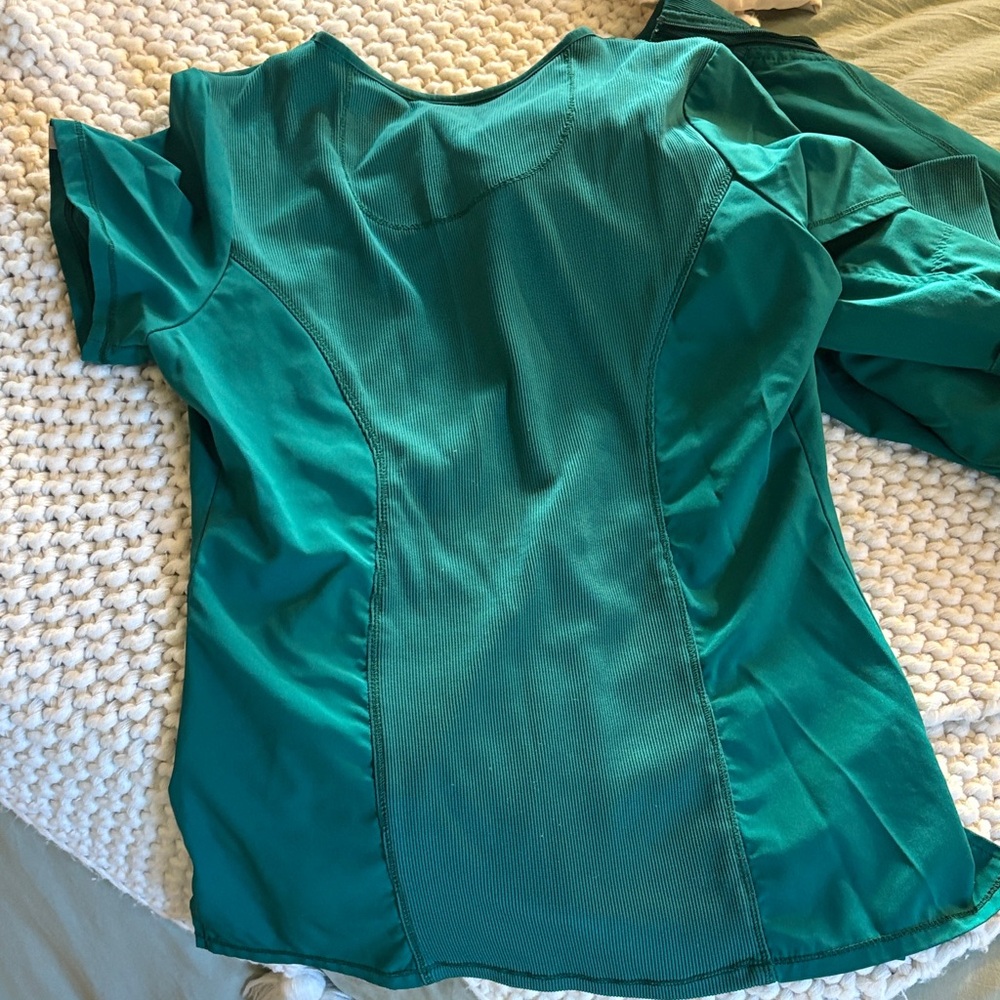 Cherokee Infinity GREEN Scrub Set - Picture 5 of 5